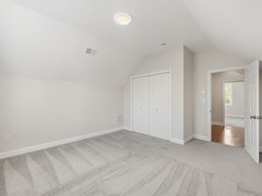 20 Willow St, Clinton MA 01510