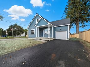 20 Willow St, Clinton MA 01510