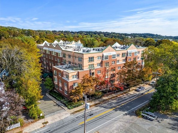 1 Watermill Pl 228, Arlington MA 02476