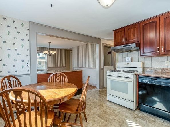 87 Knoll Street, Boston MA 02131