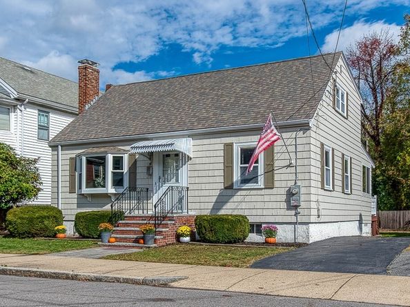 87 Knoll Street, Boston MA 02131