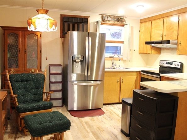 60 Shore Rd, Douglas MA 01516