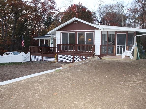 60 Shore Rd, Douglas MA 01516