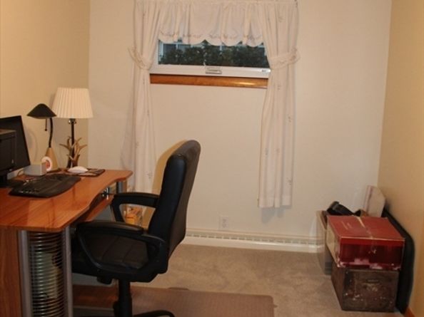 60 Shore Rd, Douglas MA 01516