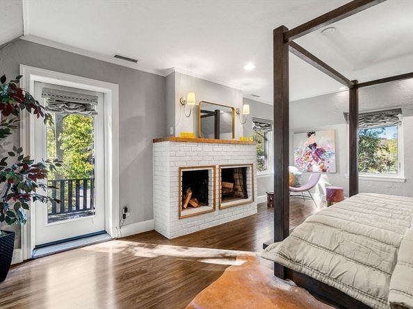 1125 W Roxbury Pkwy, Brookline MA 02467