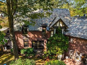 1125 W Roxbury Pkwy, Brookline MA 02467
