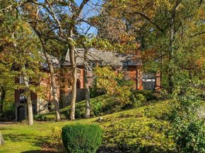 1125 W Roxbury Pkwy, Brookline MA 02467