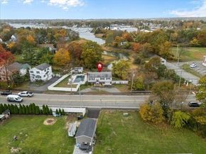 117 Elliott St, Danvers MA 01923