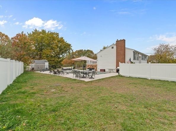 117 Elliott St, Danvers MA 01923