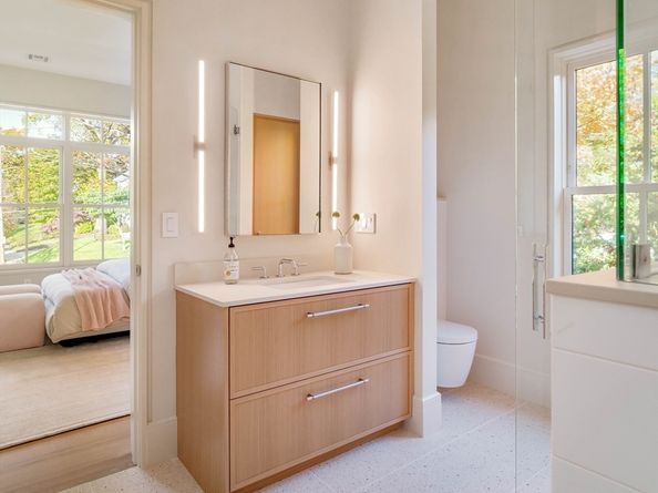 115 Windsor Rd, Newton MA 02468