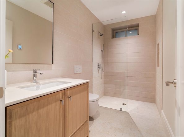 115 Windsor Rd, Newton MA 02468