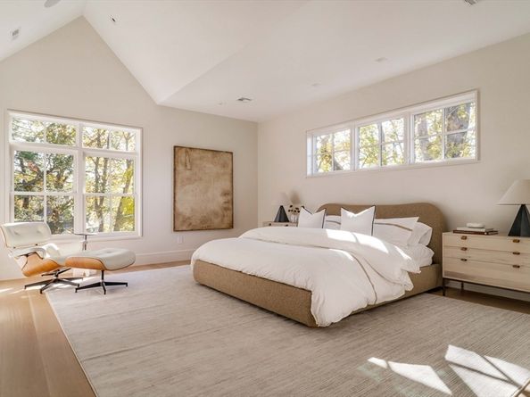 115 Windsor Rd, Newton MA 02468