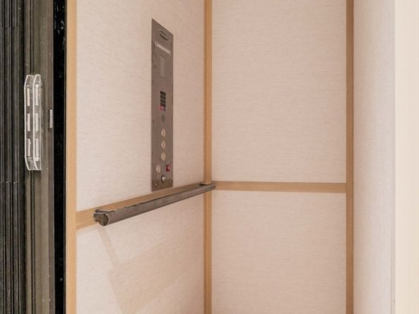 115 Windsor Rd, Newton MA 02468