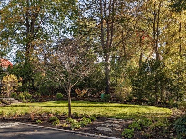 115 Windsor Rd, Newton MA 02468