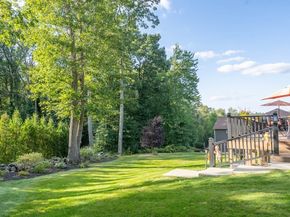 2 Camden Drive, Auburn MA 01501