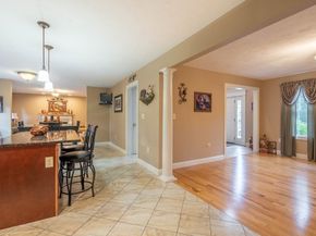 2 Camden Drive, Auburn MA 01501