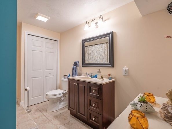 2 Camden Drive, Auburn MA 01501