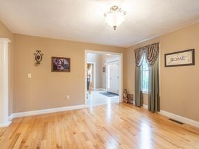 2 Camden Drive, Auburn MA 01501