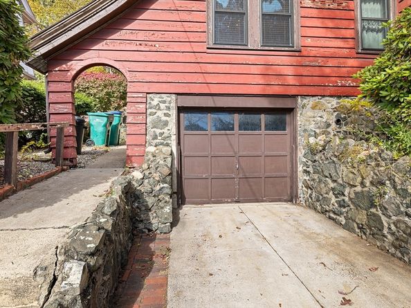 11 Linwood Rd, Lynn MA 01905