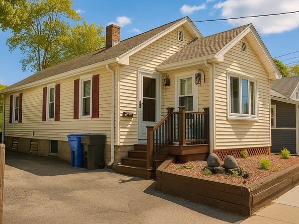 129 Lake St, Waltham MA 02451