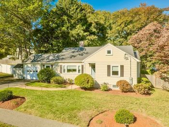 3 Elliot Rd