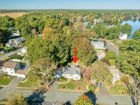 3 Elliot Rd, Lynnfield MA 01940