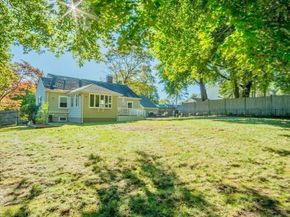 3 Elliot Rd, Lynnfield MA 01940