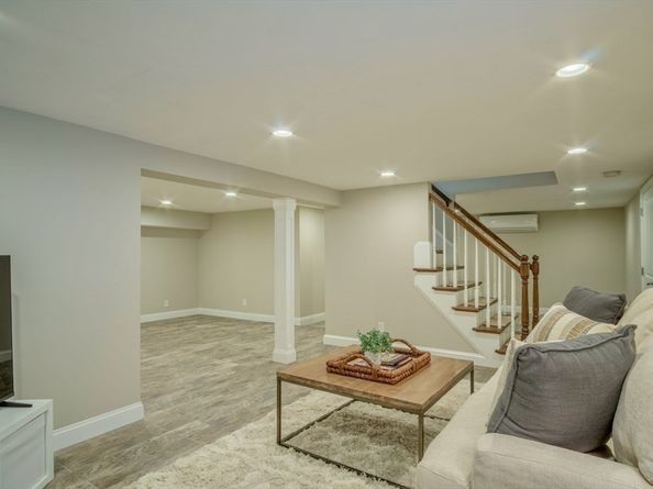 3 Elliot Rd, Lynnfield MA 01940
