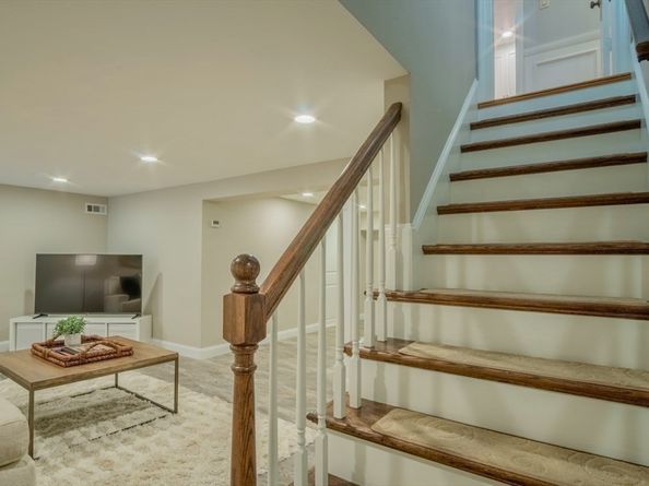 3 Elliot Rd, Lynnfield MA 01940