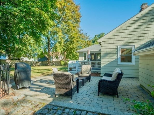 3 Elliot Rd, Lynnfield MA 01940