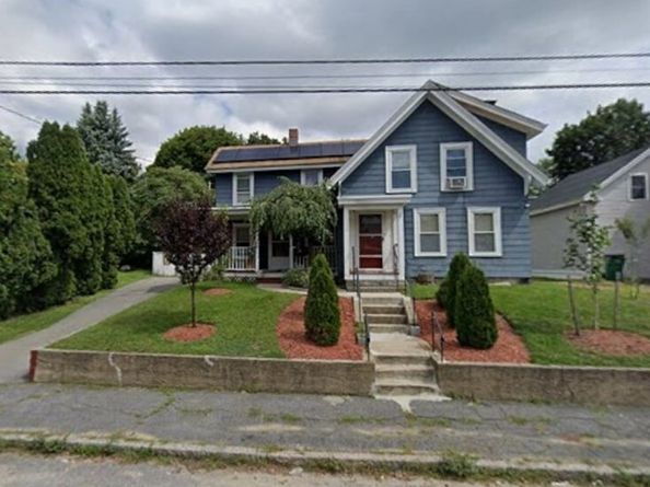 11 Oak St, Fitchburg MA 01420