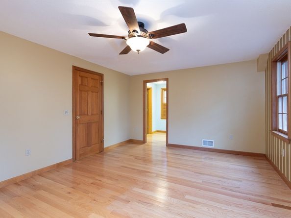 170 Bridge St, Warren MA 01083