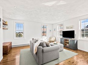 30-32 Water Street 4, Newburyport MA 01950