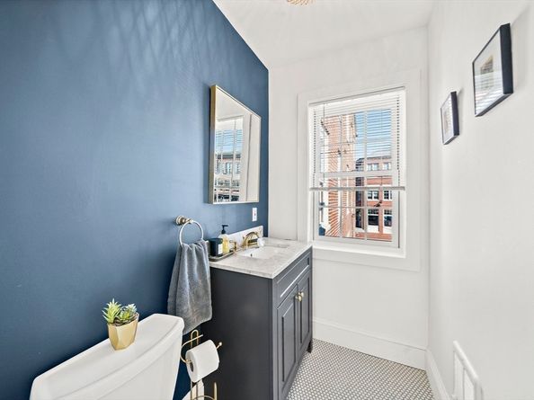 30-32 Water Street 4, Newburyport MA 01950