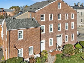 30-32 Water Street