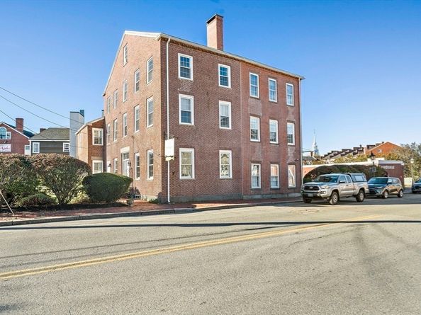 30-32 Water Street 4, Newburyport MA 01950