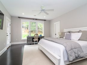 94 Elm St, Medfield MA 02052