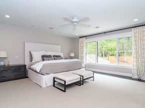 94 Elm St, Medfield MA 02052