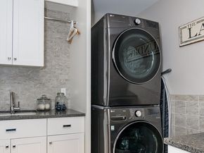 94 Elm St, Medfield MA 02052