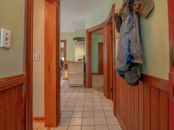 14 Hill St, Webster MA 01570