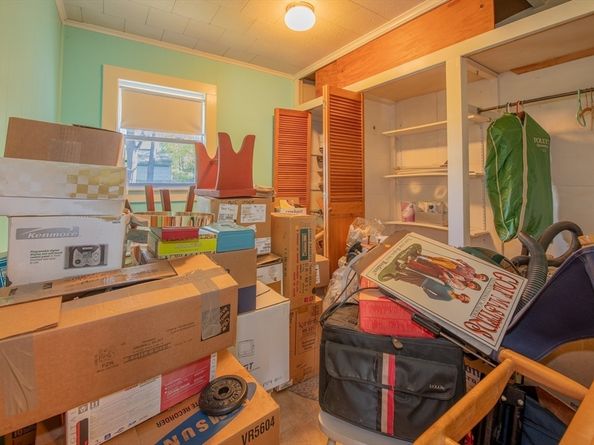 14 Hill St, Webster MA 01570