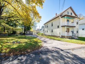 14 Hill St, Webster MA 01570