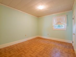 14 Hill St, Webster MA 01570