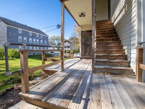 14 Hill St, Webster MA 01570
