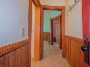 14 Hill St, Webster MA 01570