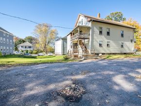 14 Hill St, Webster MA 01570