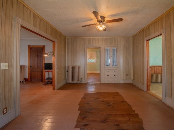 14 Hill St, Webster MA 01570
