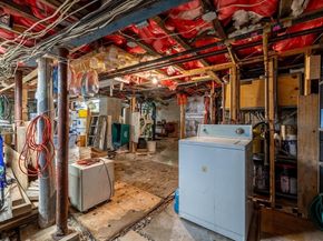 35 Shelby St, Worcester MA 01605