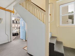 35 Shelby St, Worcester MA 01605