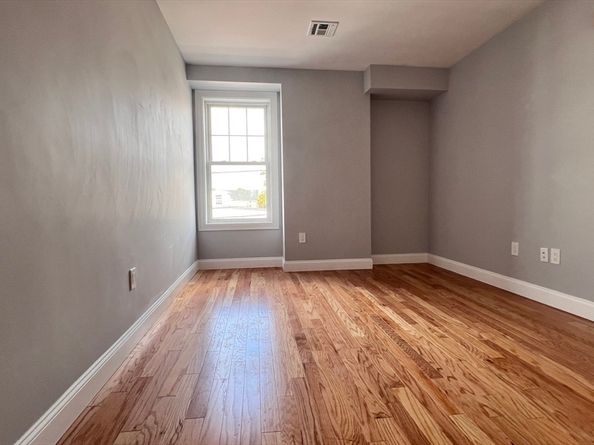 585 Washington St model1, Quincy MA 02169